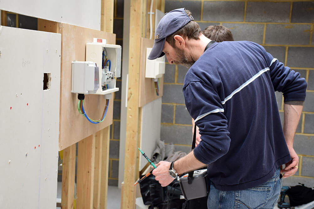 craig case study - electrician courses 4u