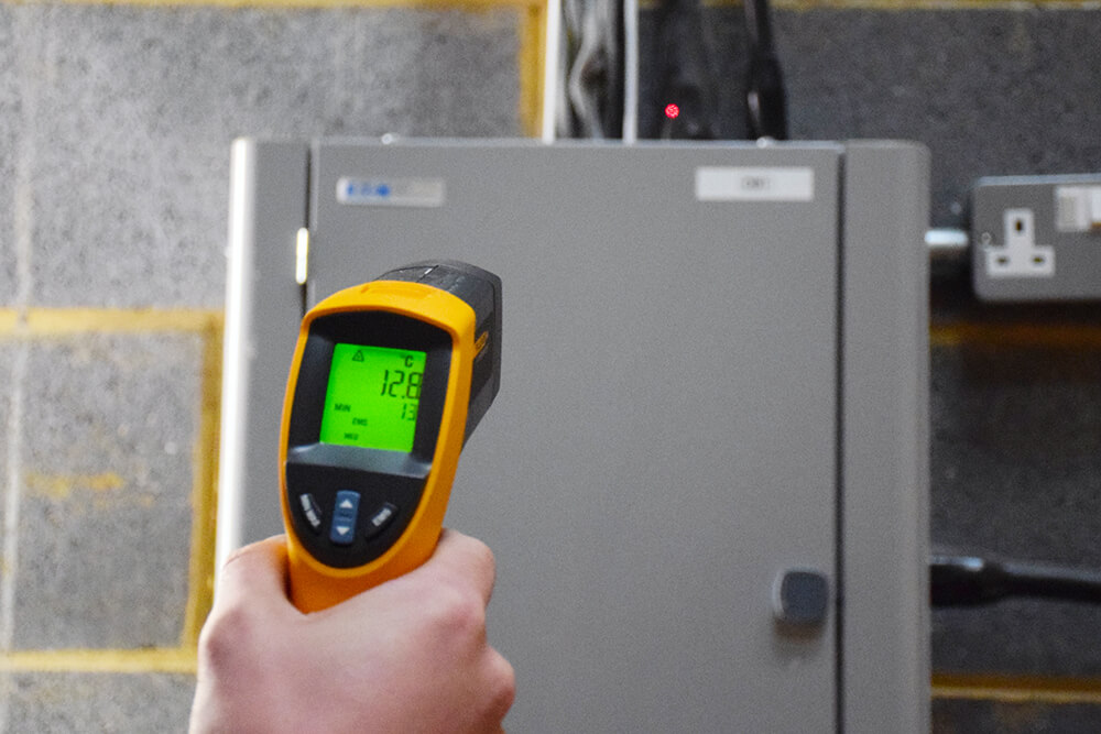 fluke 561 infrared thermometer 