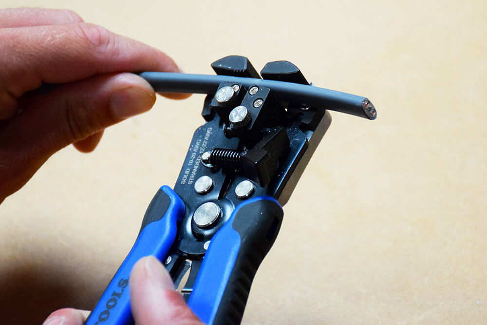 klein tools self adjusting wire stripper 